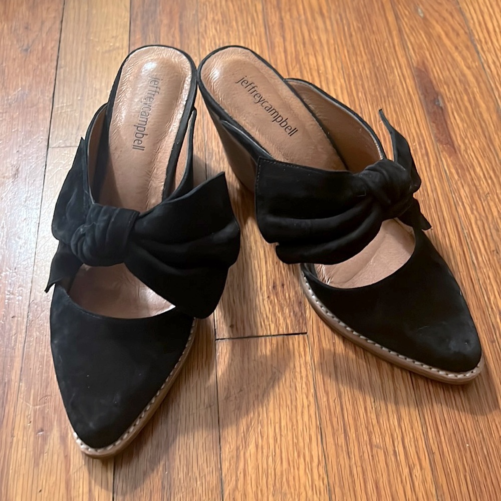 Jeffery Campbell size 7!  Slip on mule- adorable!